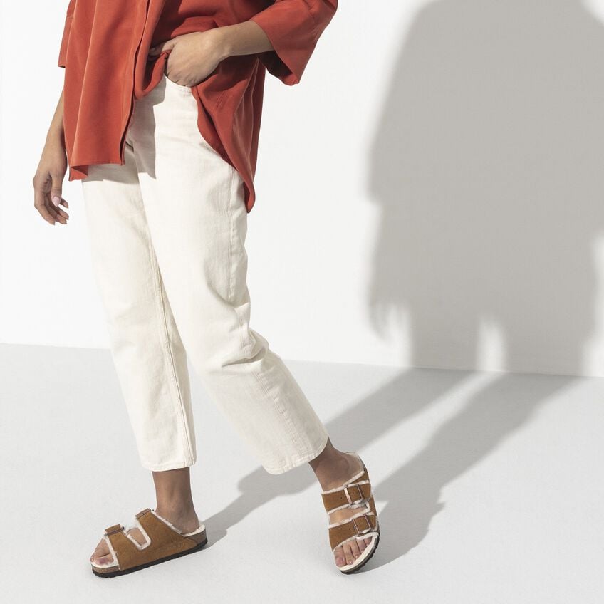 Womens BIRKENSTOCK Arizona Shearling Sandals in MINK