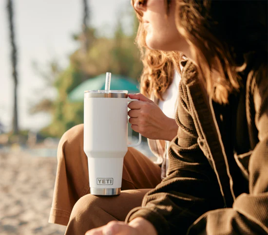 YETI Rambler® 42 oz (1.2 L) Straw Mug With Straw Lid in Tropical Pink