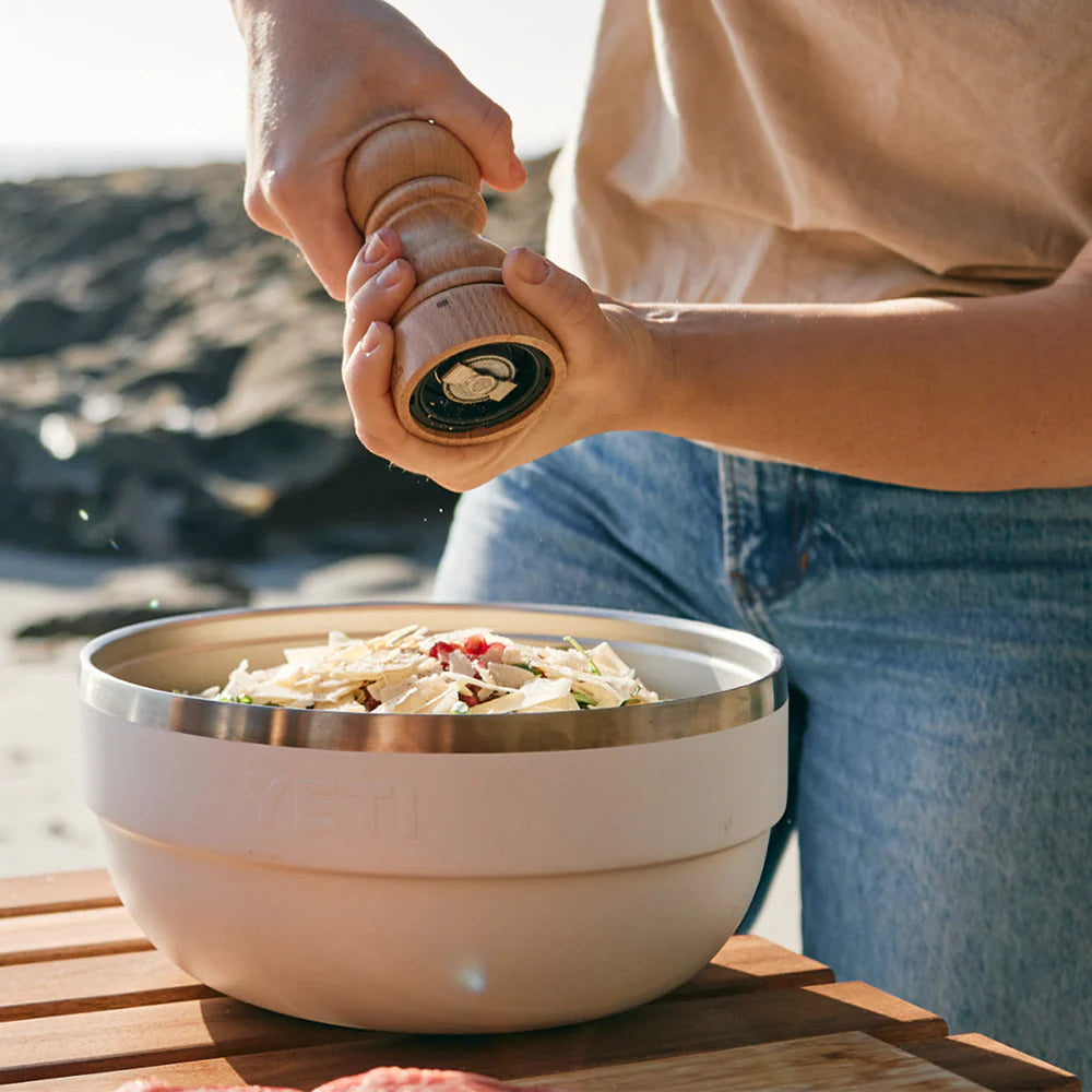 yeti insulated bowl salad