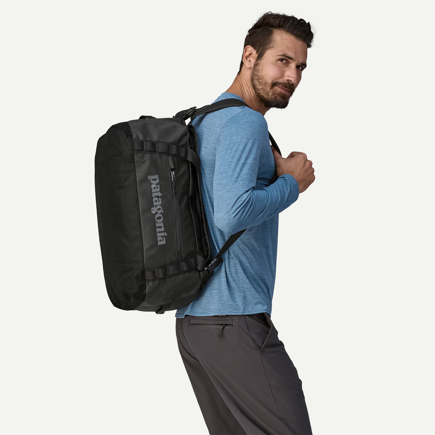 PATAGONIA 40L Black Hole Duffle in BLACK