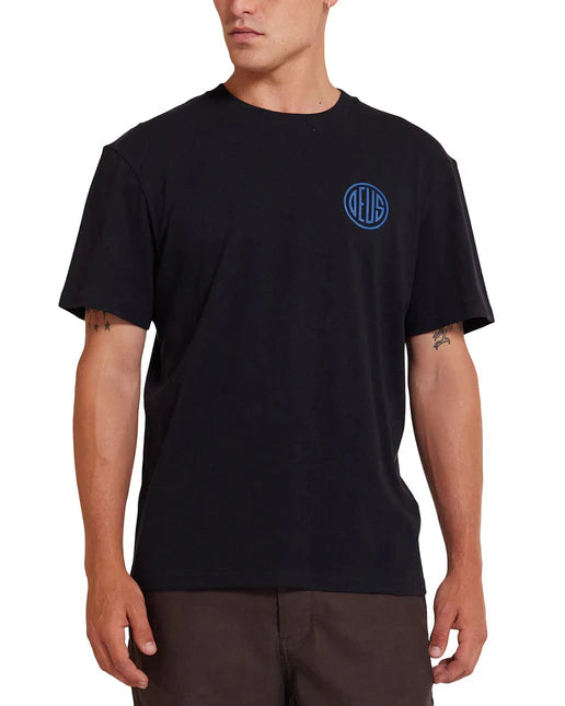 DEUS EX MACHINA Pill Logo Graphic T-Shirt in BLACK
