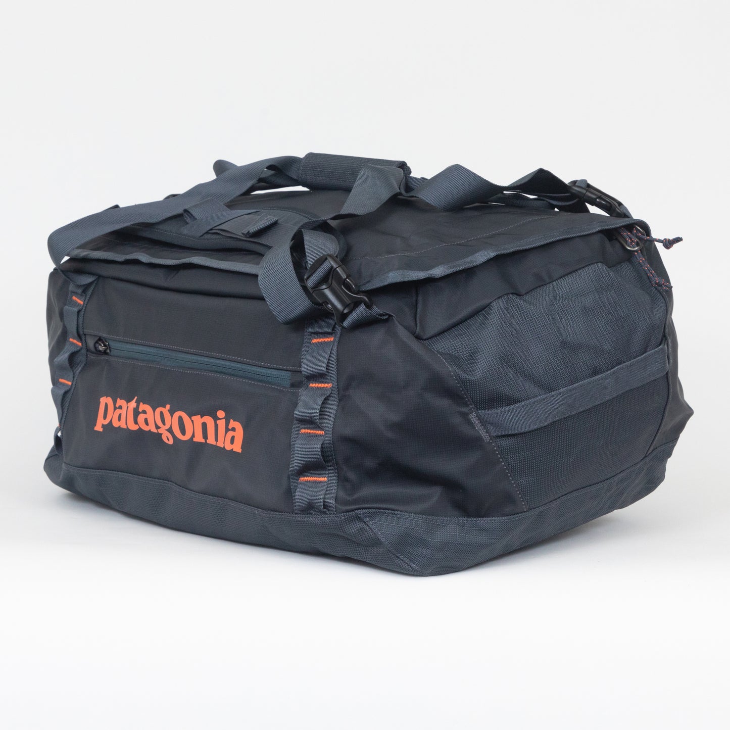 PATAGONIA 40L Black Hole Duffle in BLUE