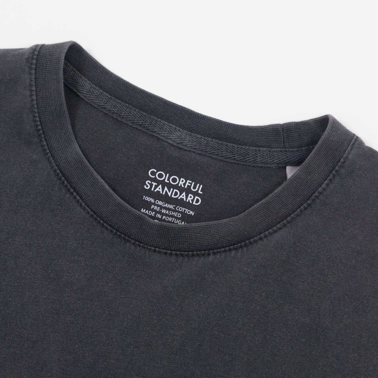 COLORFUL STANDARD Basic T-Shirt in FADED BLACK
