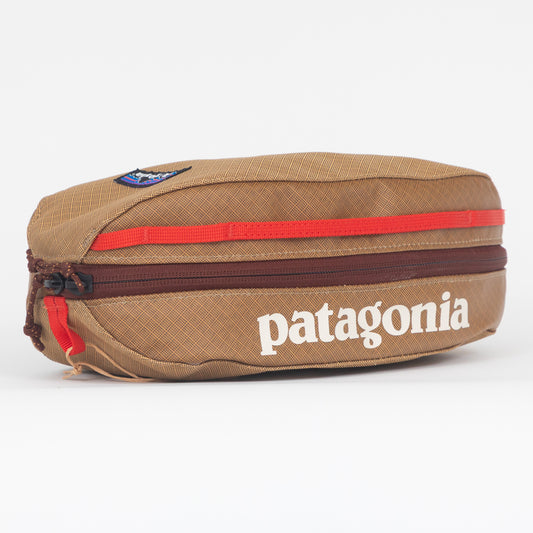 PATAGONIA Black Hole Cube 3L Bag in TALON GOLD