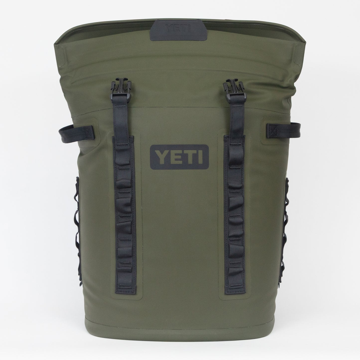 Yeti M20 insulated backpack magnetic opening with buckles