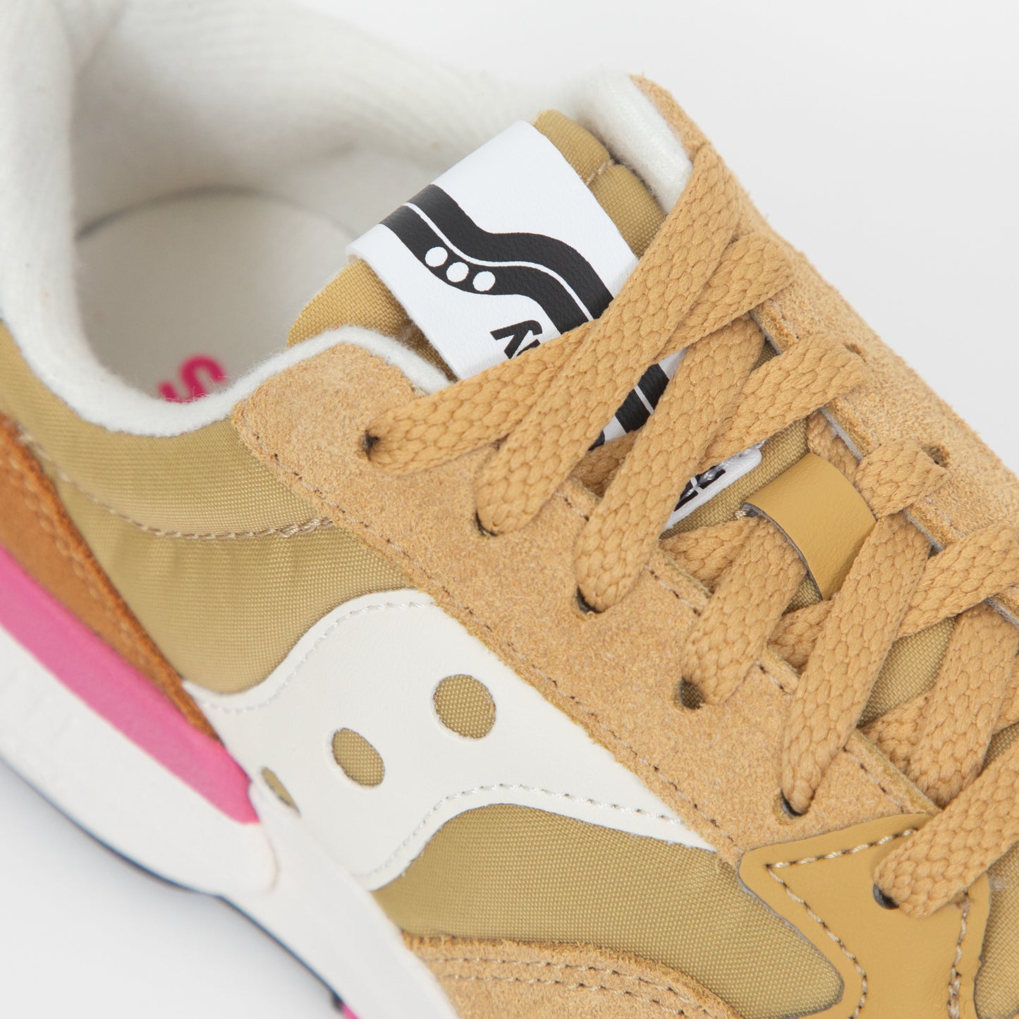 Women's SAUCONY Jazz NXT Trainers in GOLD