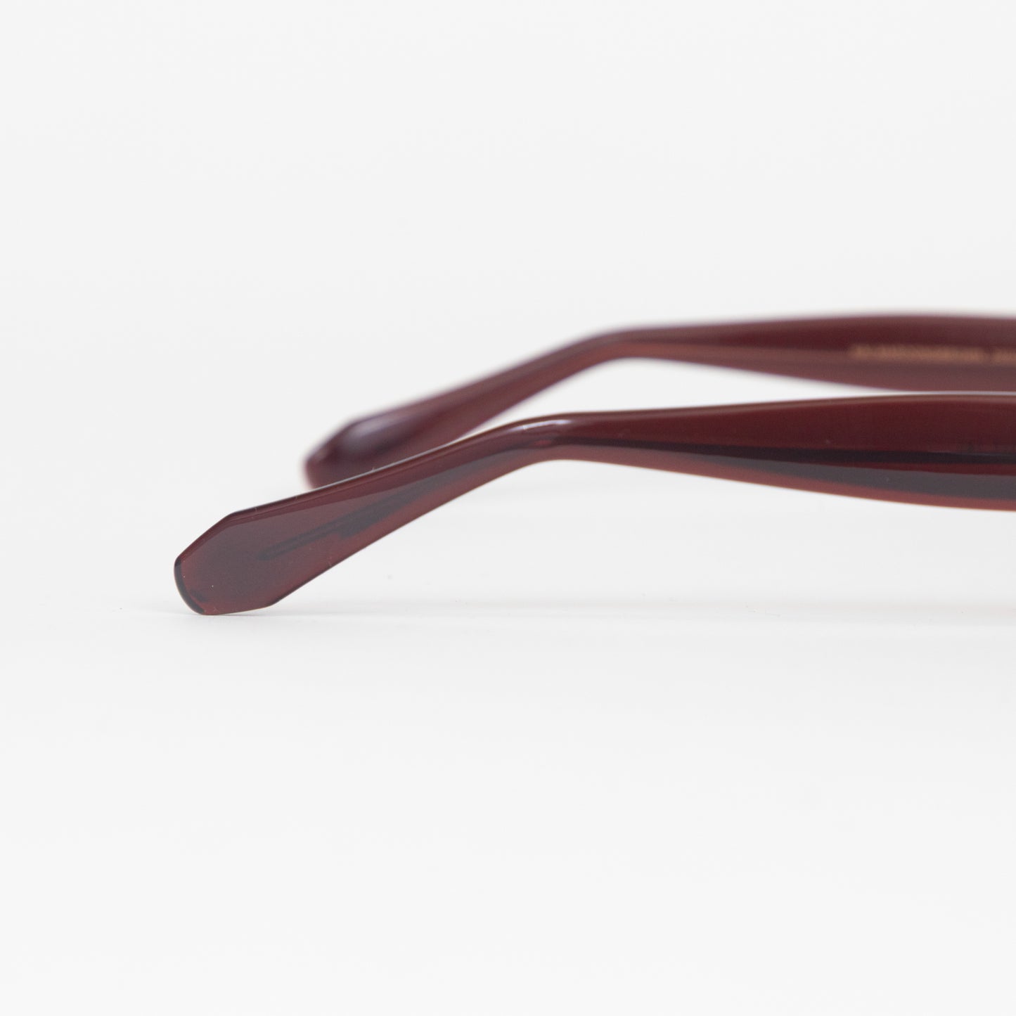 meller kai slim sunglasses red frame