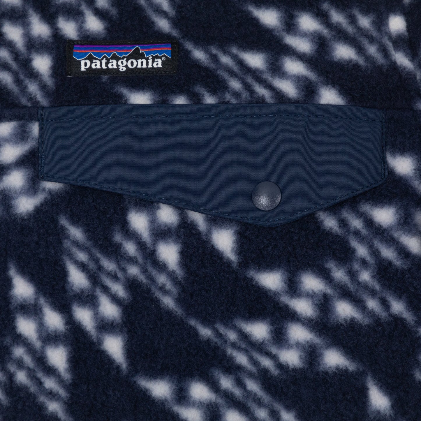PATAGONIA Lightweight Synch Snap Fleece in NAVY