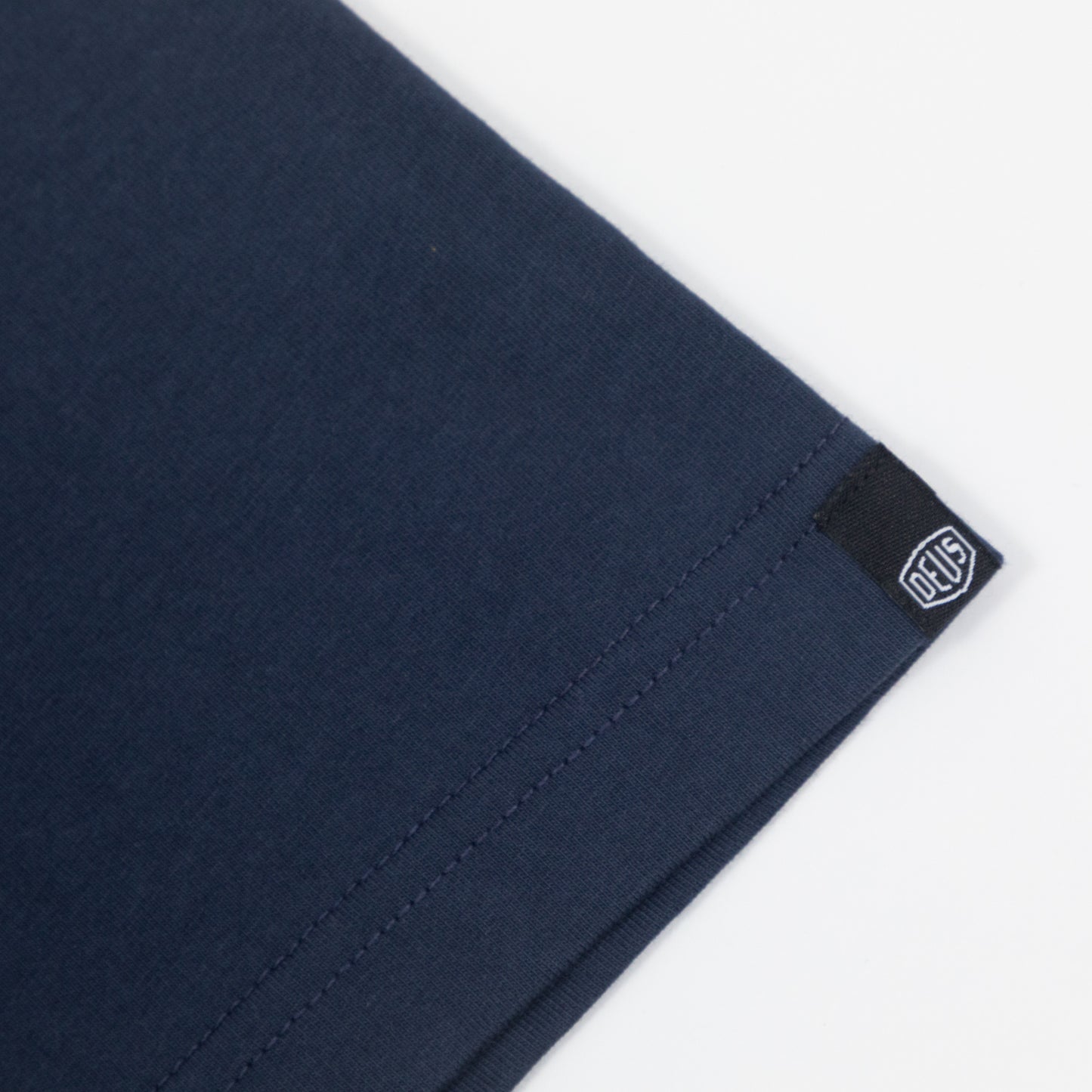 DEUS EX MACHINA Noodle T-Shirt in NAVY