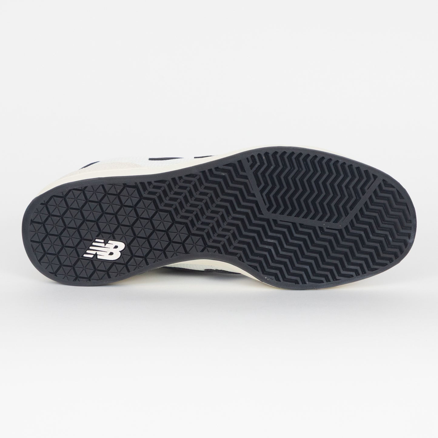 NEW BALANCE Numeric 440 Trainers in CREAM & BLACK