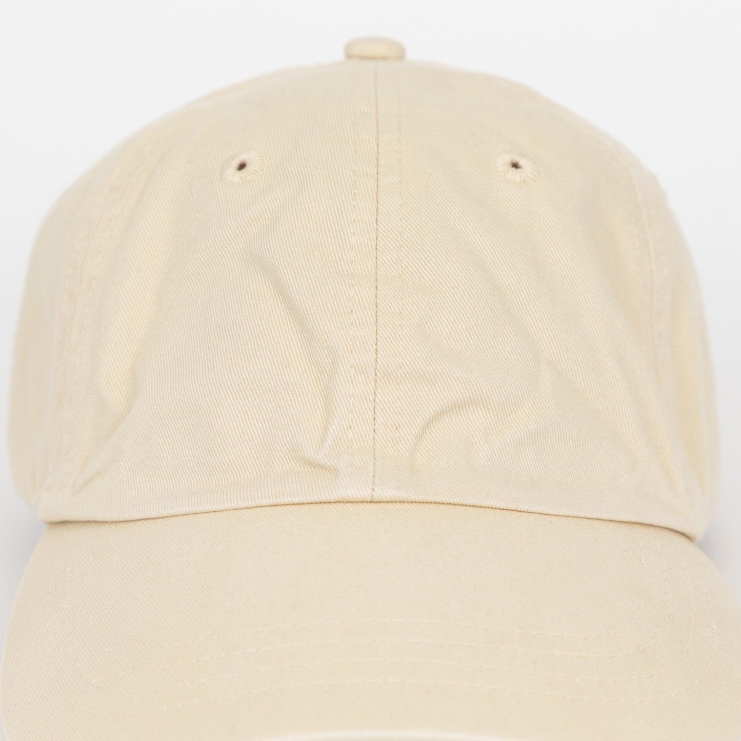 COLORFUL STANDARD Organic Cotton Cap in CREAM