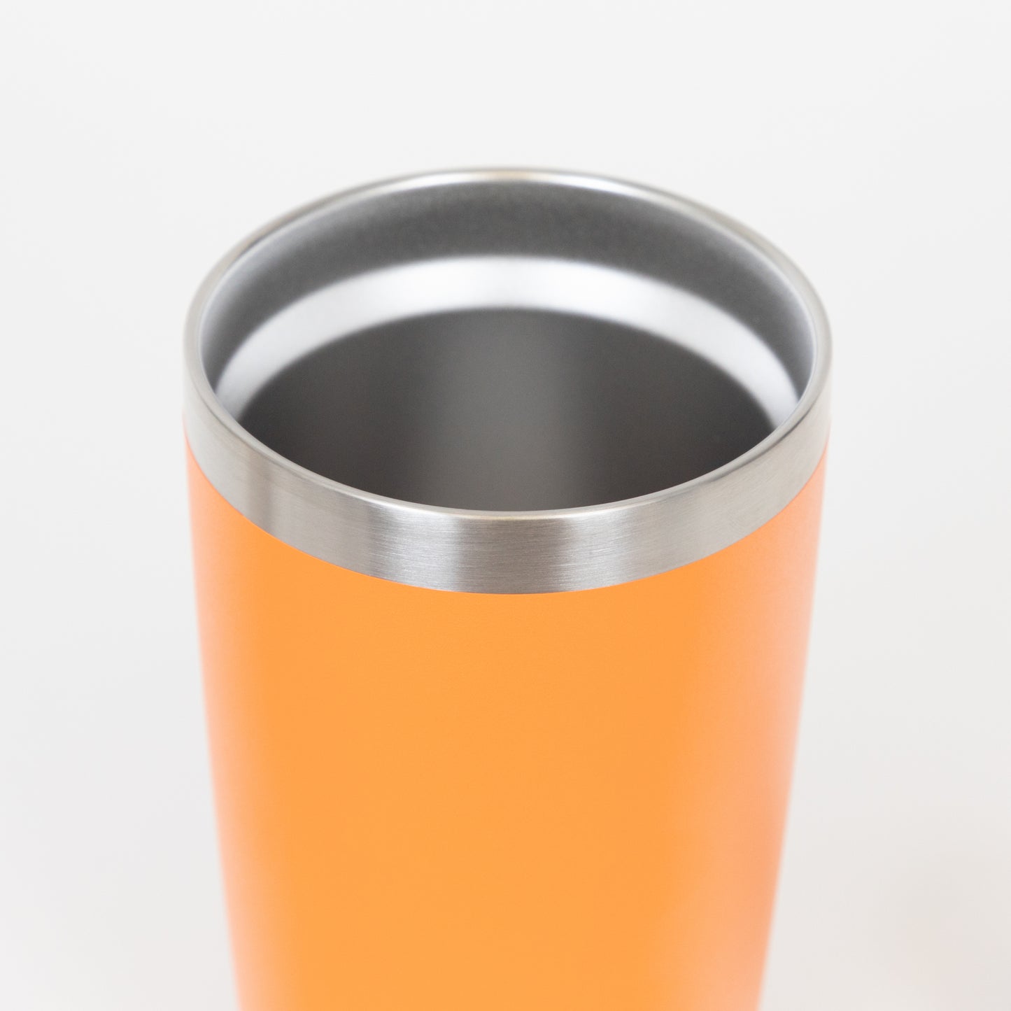 YETI Rambler™ 20 oz (591 ml) Cocktail Shaker in King Crab