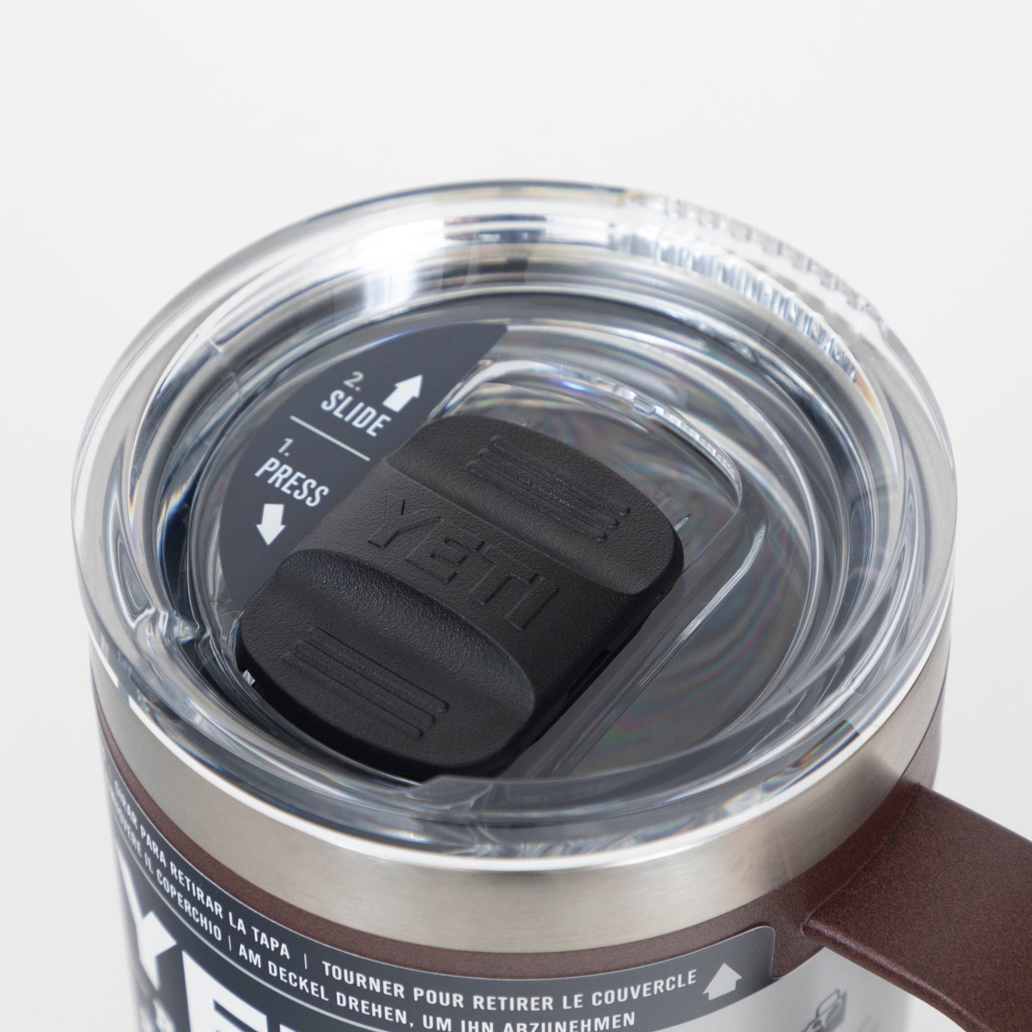 YETI Rambler® 20 oz (591 ml) Travel Mug in Wetlands Brown