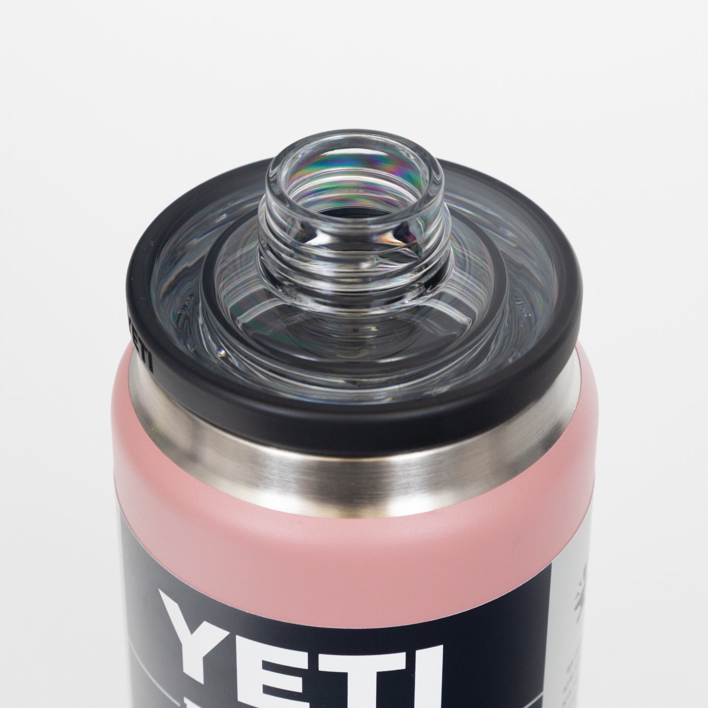 YETI Rambler 26 oz (769ml) Water Bottle with Chug Cap in SANDSTONE PINK