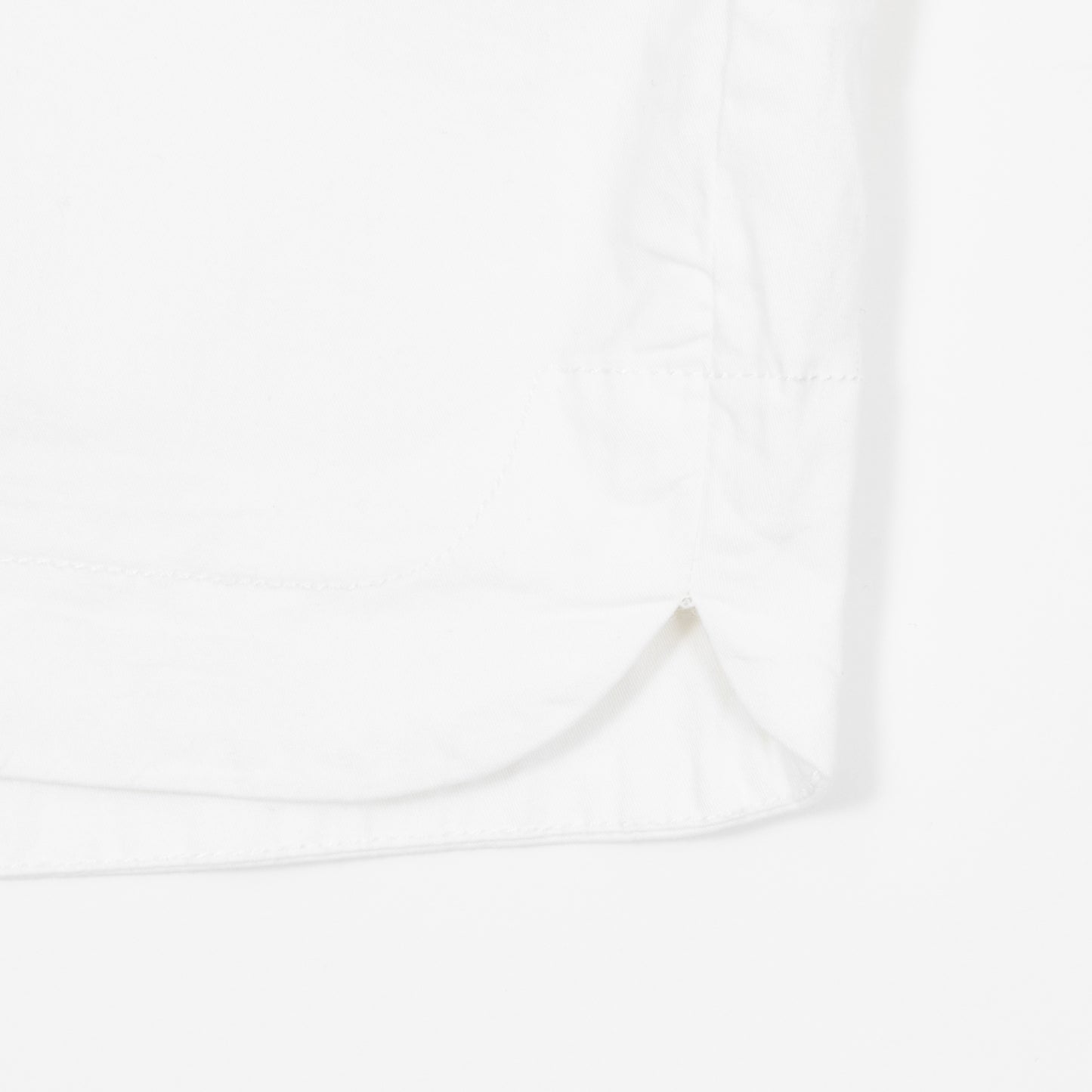 jjxx casual shorts white side slit close up