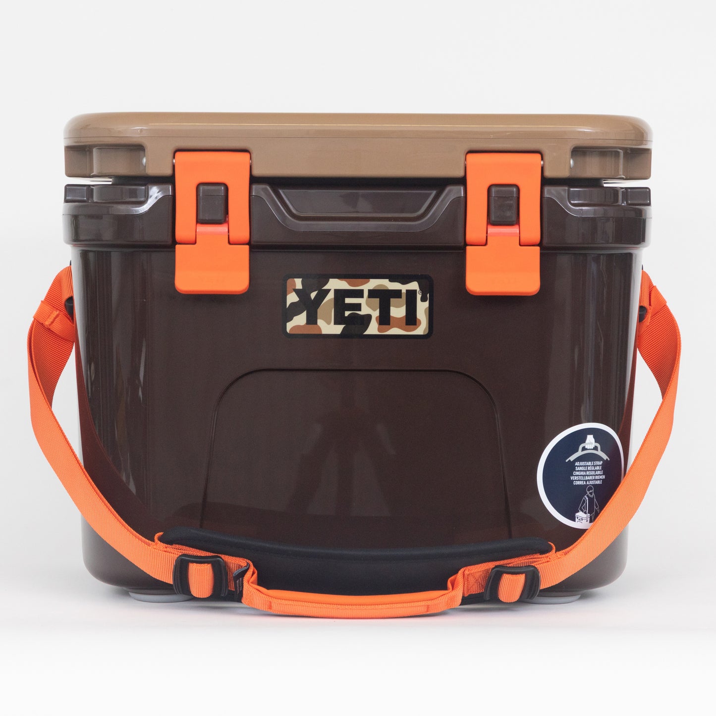 YETI Roadie 15 Cool Box in WETLANDS CAMO