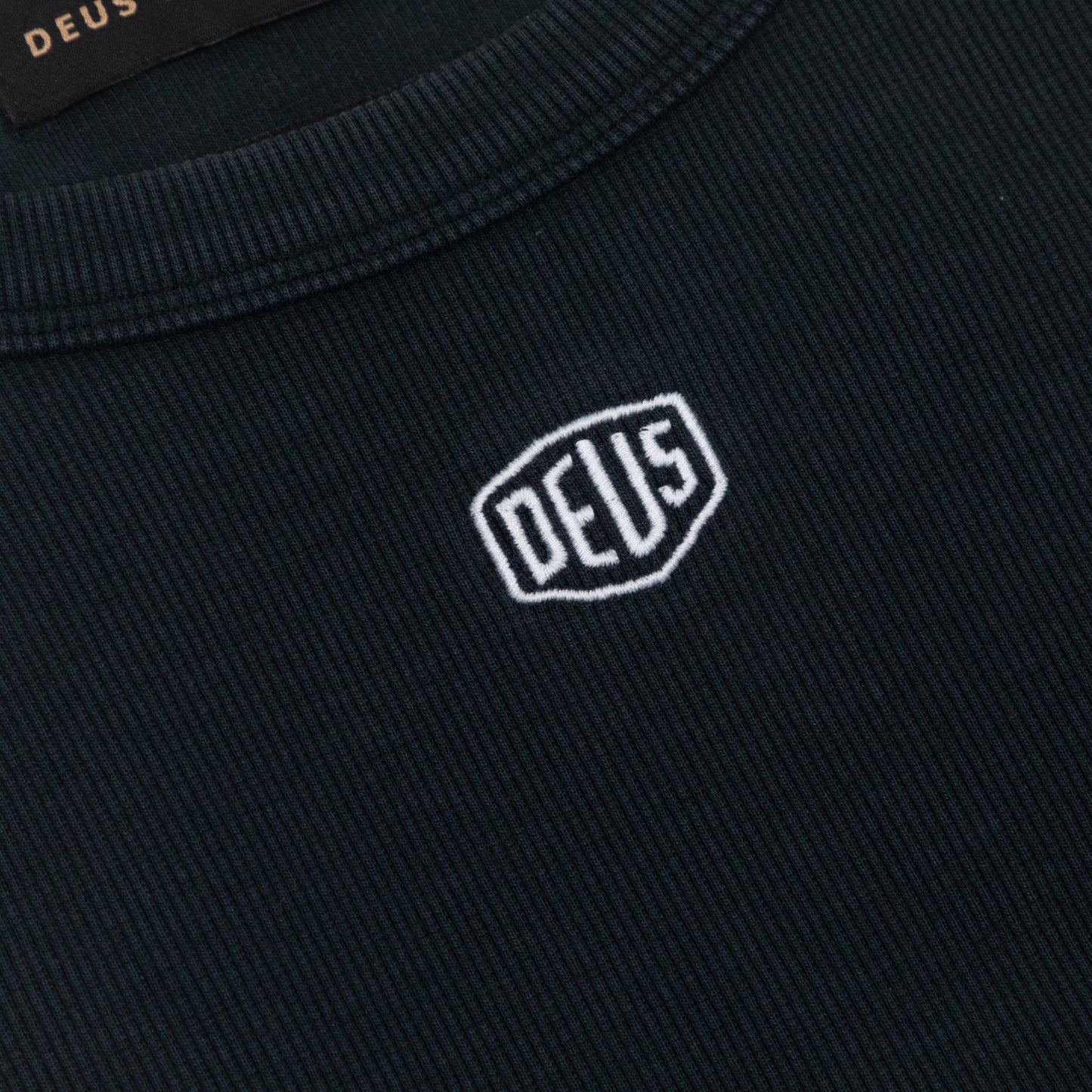 Womens DEUS EX MACHINA Shield Vest in BLACK