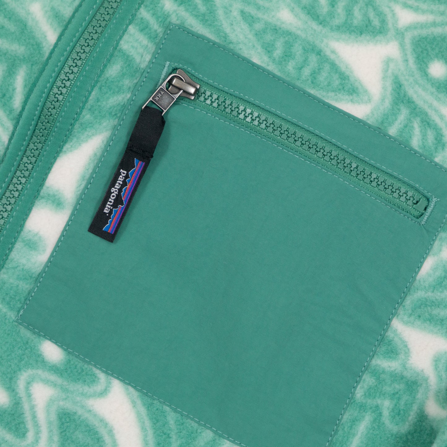 Womens PATAGONIA Synch Pattern Jacket in GREEN