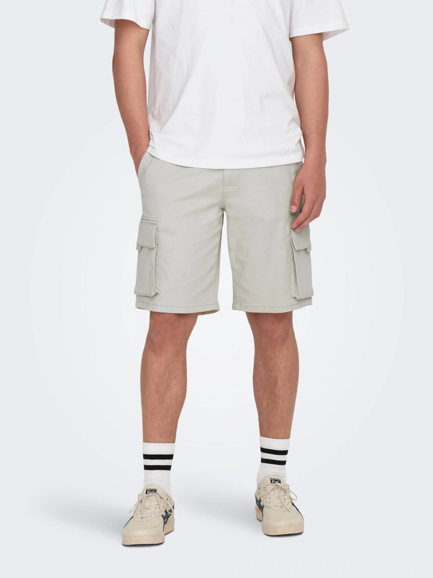 ONLY & SONS Cargo Shorts in LIGHT BEIGE