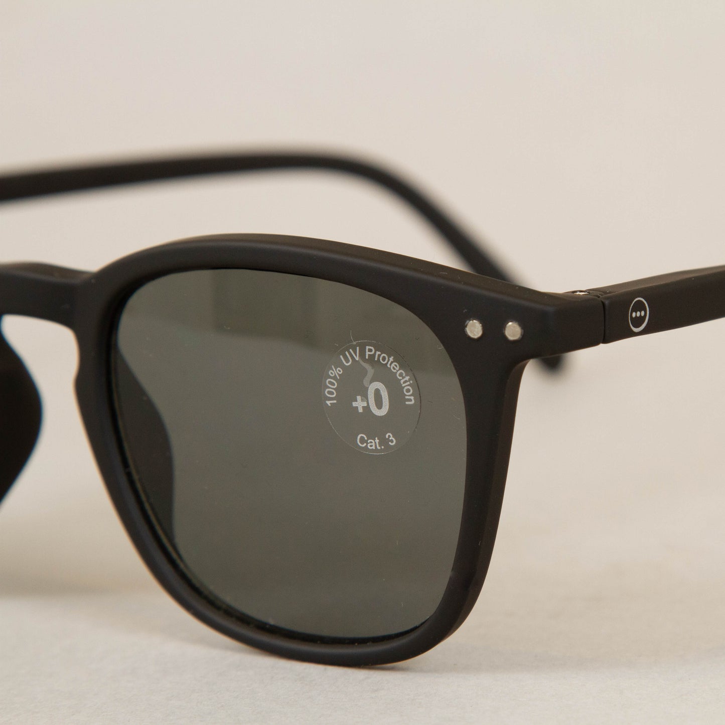 #E The Trapeze Sunglasses in BLACKIZIPIZI - CACTWS