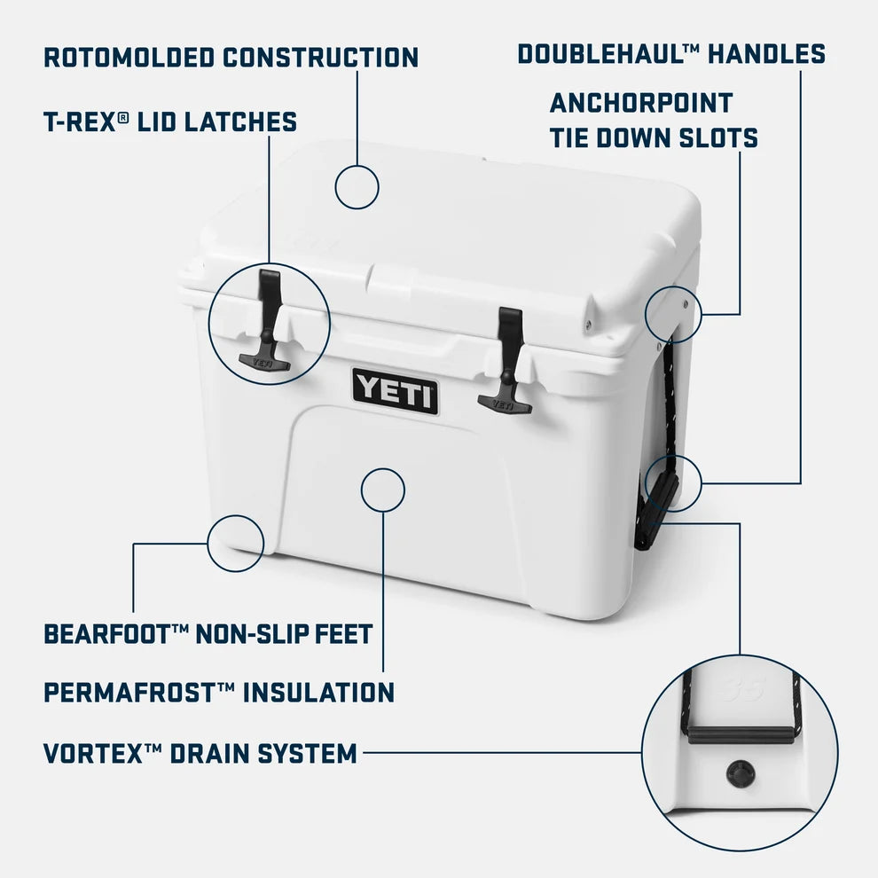 YETI Tundra® 35 Cool Box in NAVY