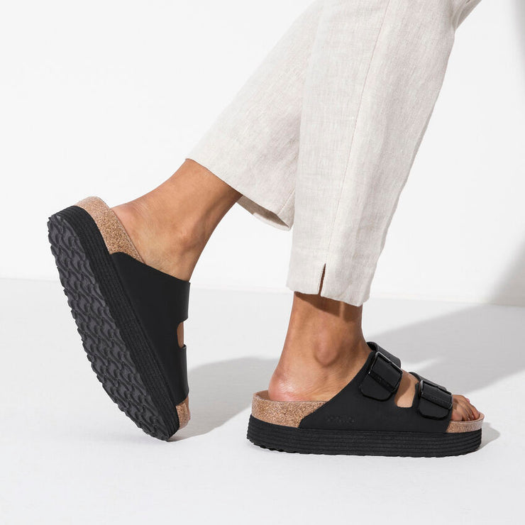 Womens BIRKENSTOCK Arizona Grooved Platform Sandals in BLACK