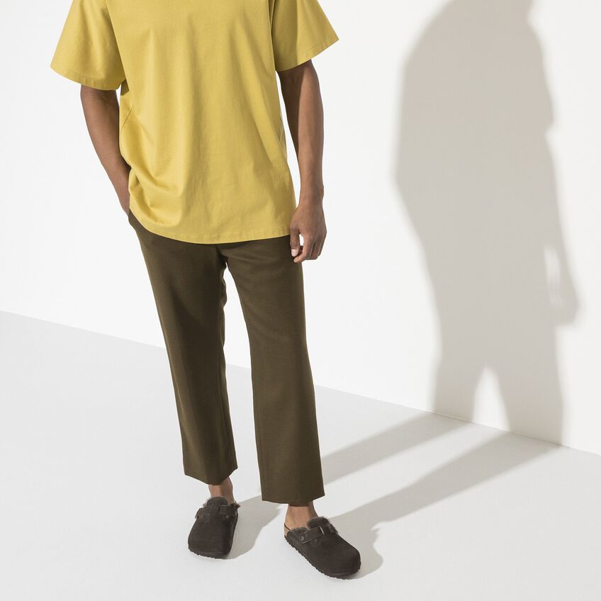 Womens BIRKENSTOCK Boston Shearling Suede Clogs in MOCCA