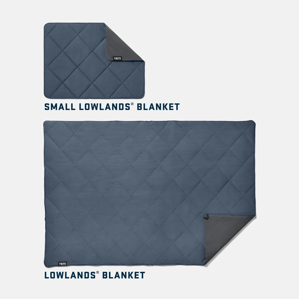 YETI Small Lowlands Blankets in Navy