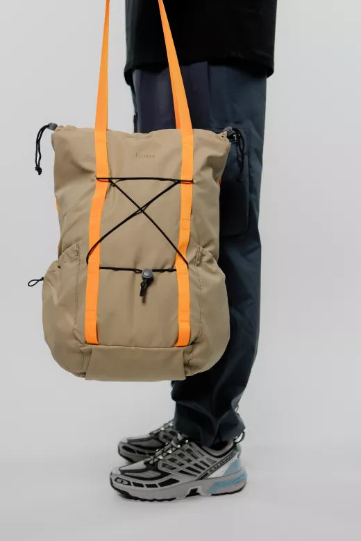 ELLIKER 20L Backpack Tote in BEIGE