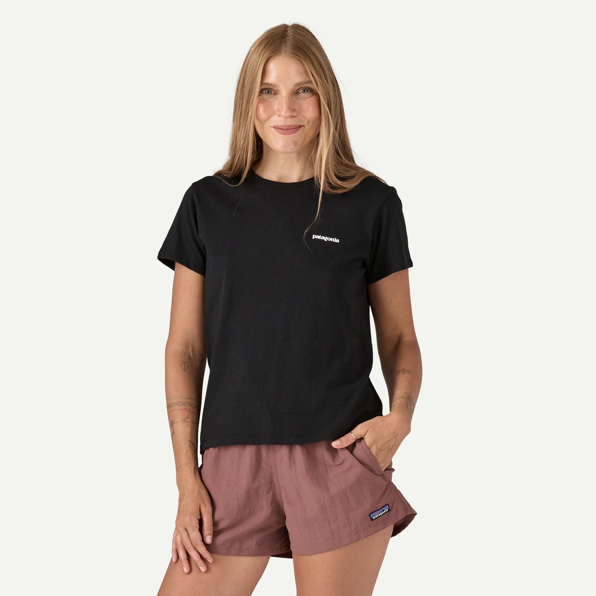 Womens PATAGONIA P-6 Logo Responsibili-Tee T-Shirt in BLACK