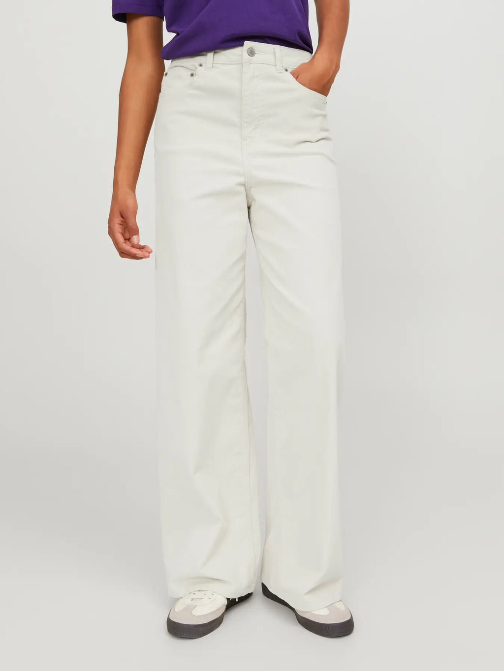Womens JJXX Zoe Gelly Corduroy Wide Trousers in CREAM