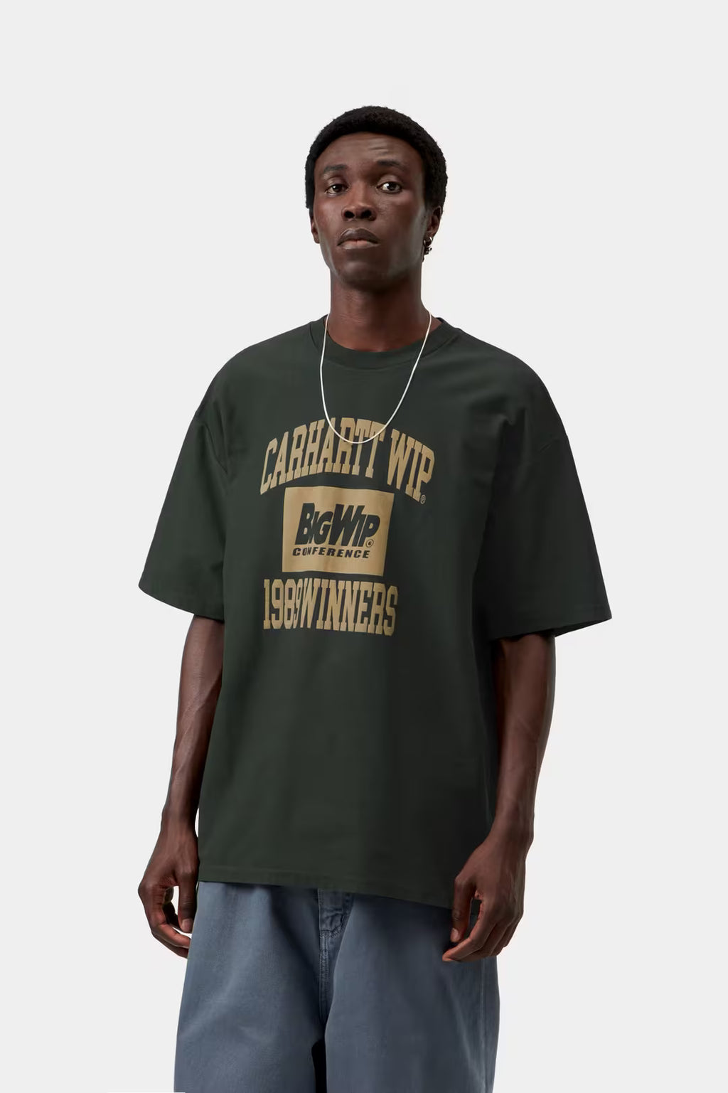 CARHARTT WIP Winners T-Shirt in Raven Green