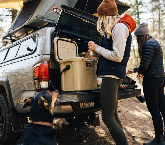 YETI Roadie® 24 Cool Box in Tan