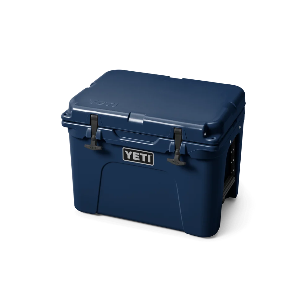 YETI Tundra® 35 Cool Box in NAVY