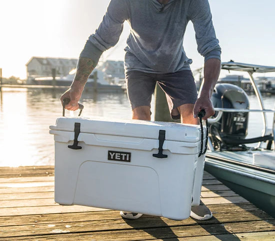 YETI Tundra 45 Cool Box in TAN