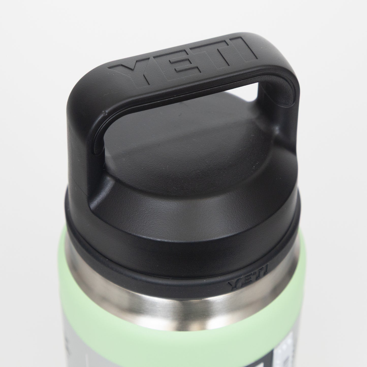 YETI Rambler 26 oz (769ml) Water Bottle with Chug Cap in KEY LIME