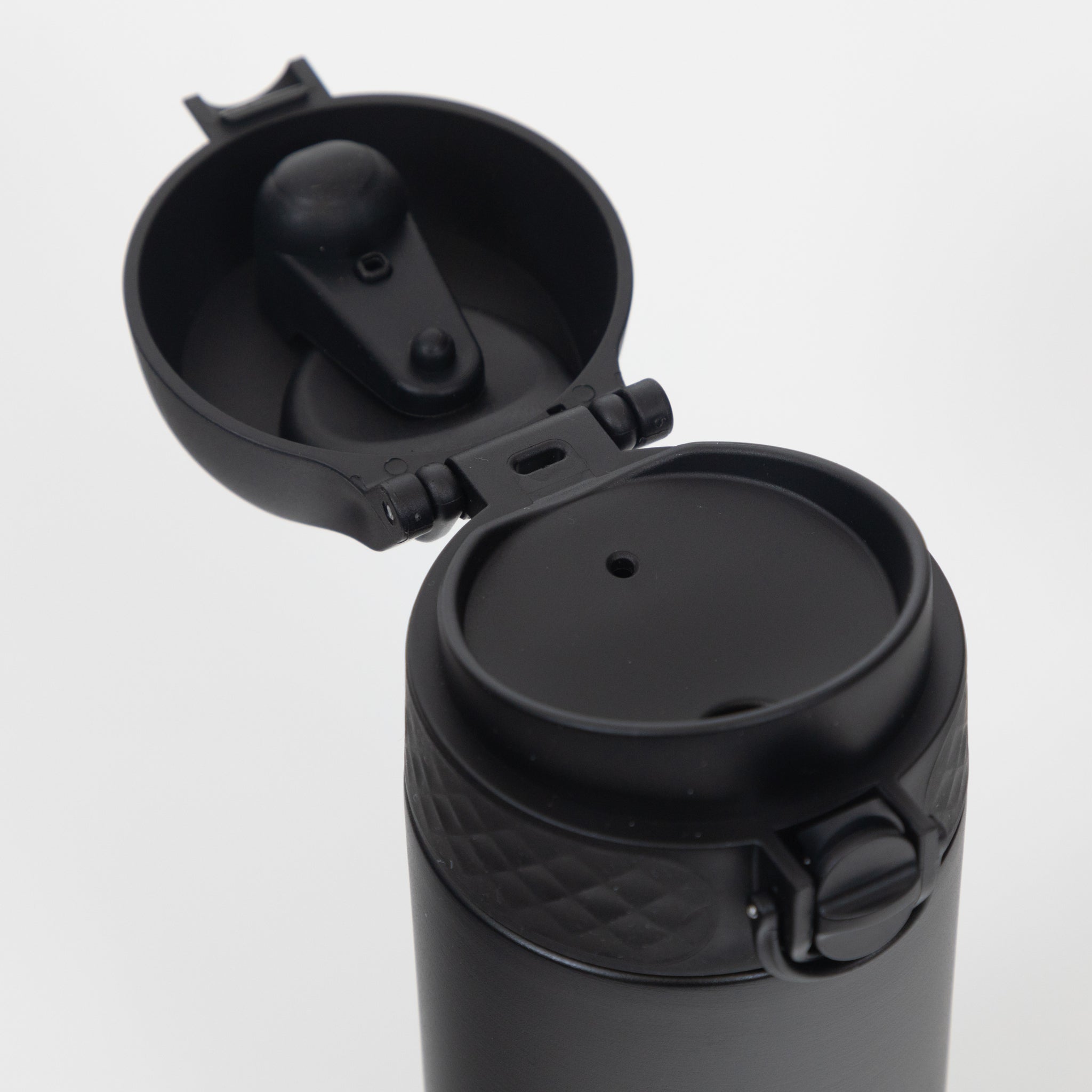 Ion8 Leak Proof 360ml Travel Mug in BLACK