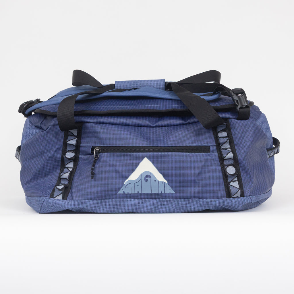 PATAGONIA 40L Black Hole Duffle in CURRENT BLUE