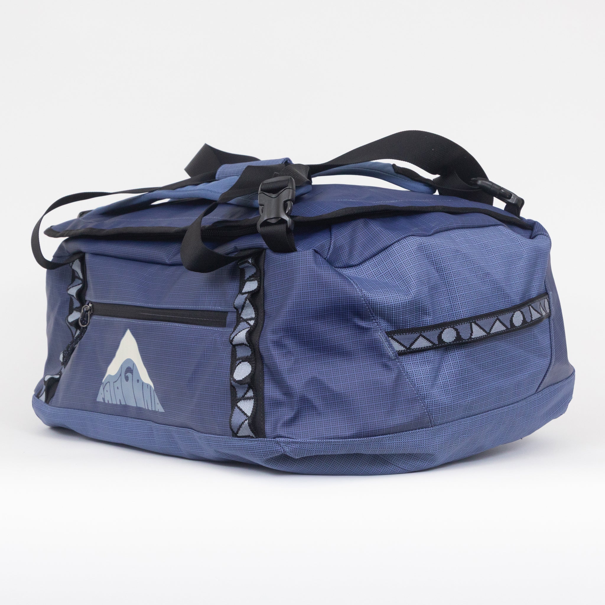 PATAGONIA 40L Black Hole Duffle in CURRENT BLUE