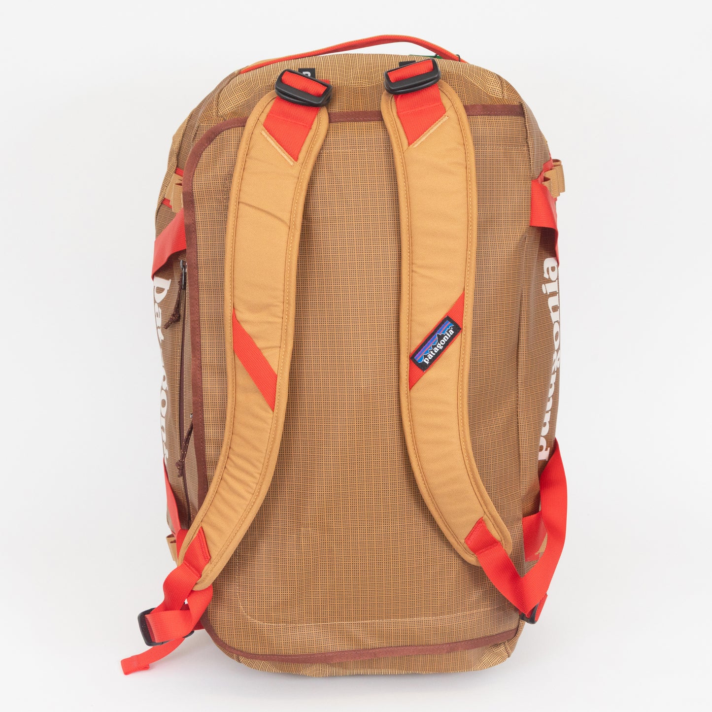 PATAGONIA 40L Black Hole Duffle in TALON GOLD