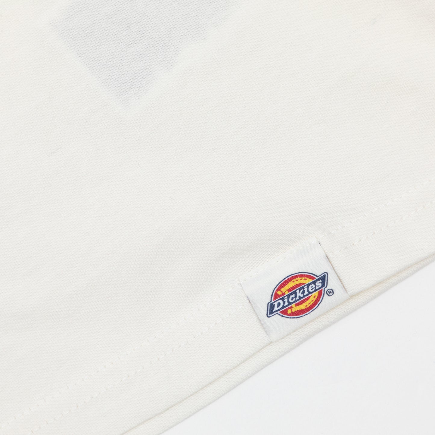 DICKIES Aitkin T-Shirt in CREAM & RED