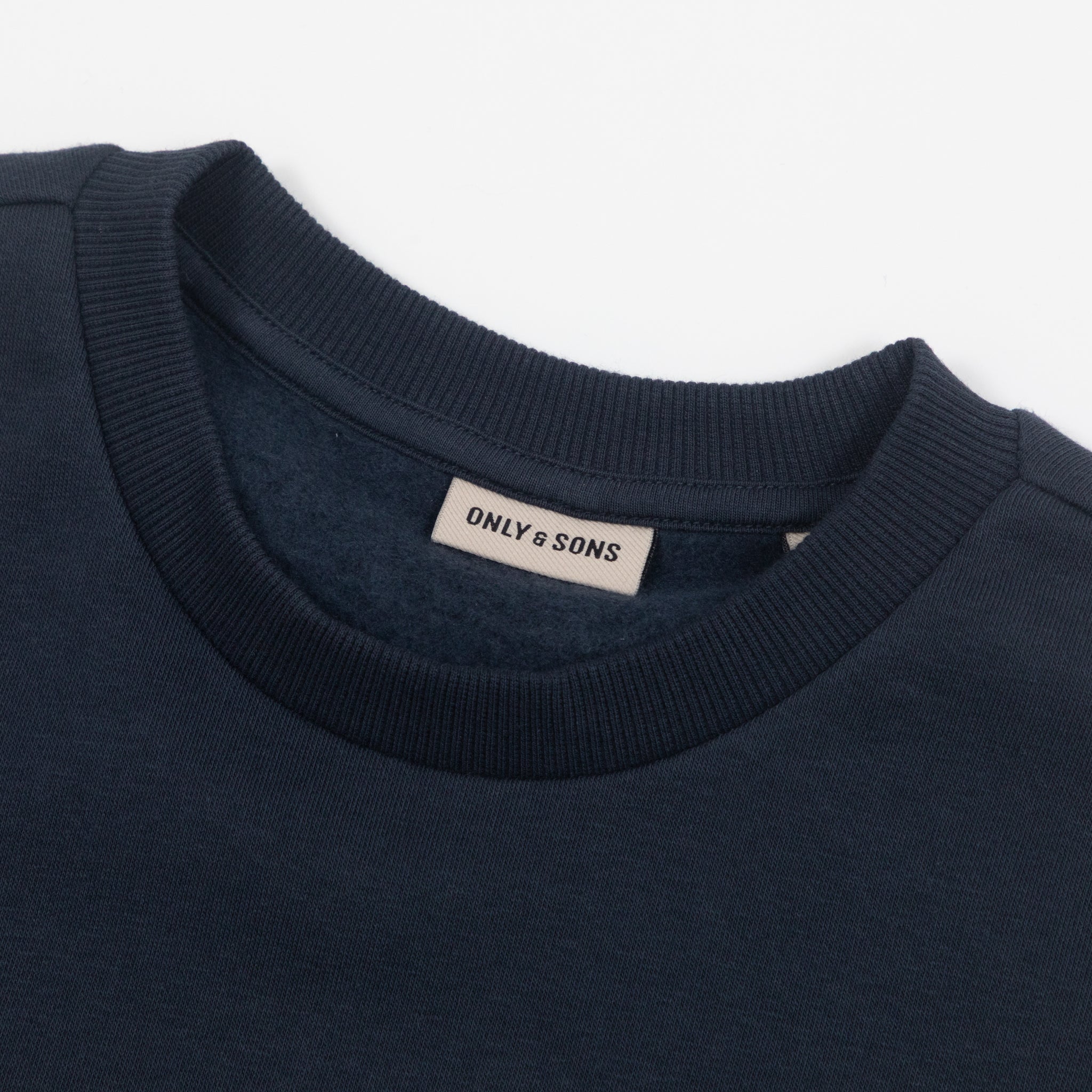 ONLY & SONS Aspen Alpine Ski Resort Sweatshirt in NAVY