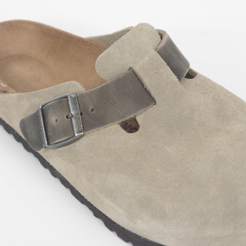 BIRKENSTOCK Boston Mixed Leather Clog in FADED KHAKI