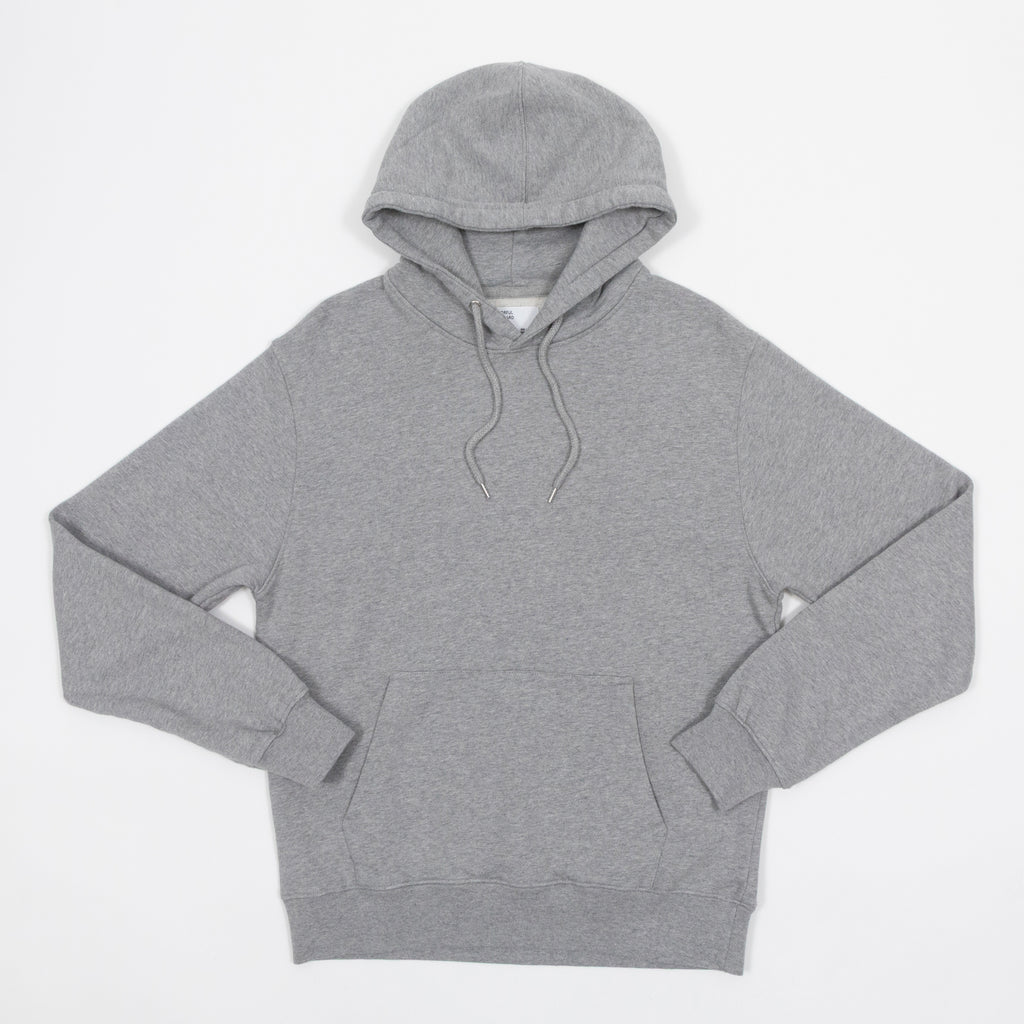 COLORFUL STANDARD Basic Hoodie in GREY