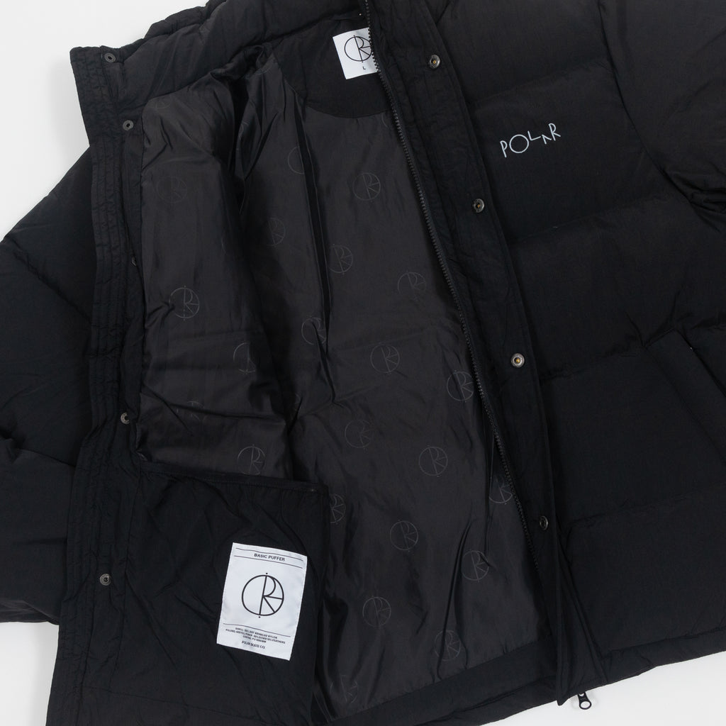 POLAR SKATE CO. Basic Puffer Jacket in BLACK