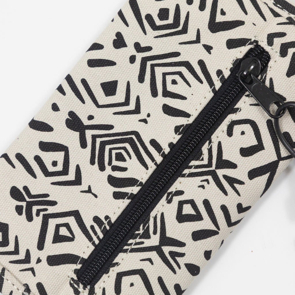 KAVU Big Spender Wallet in BLACK & WHITE