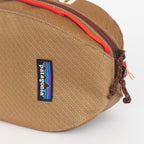 PATAGONIA Black Hole Cube 3L Bag in TALON GOLD