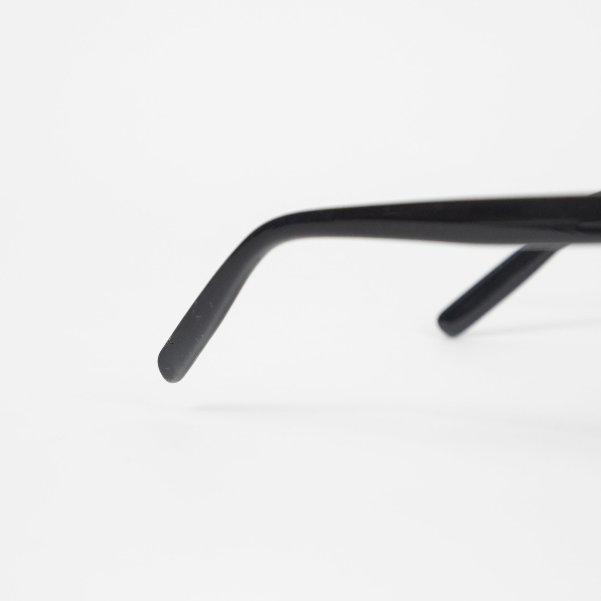 CHPO Siljan Sunglasses - Shiny Black / Blue