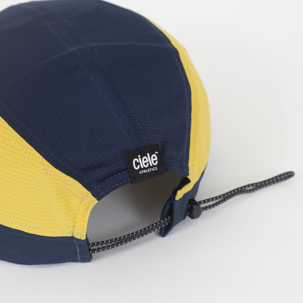 CIELE Comp Running Cap in CHAMBRAY SULFUR