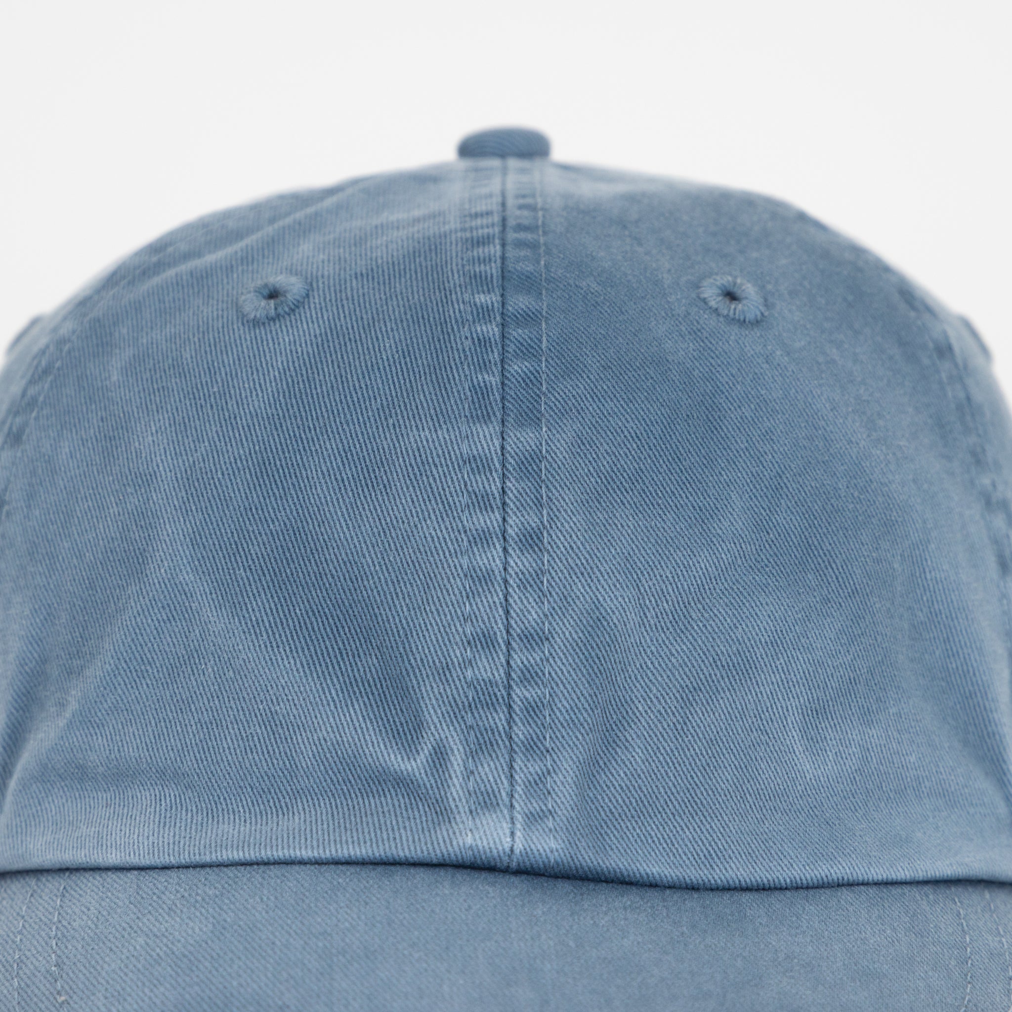 COLORFUL STANDARD Organic Cotton Cap in Faded Indigo